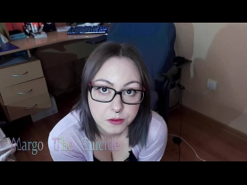 ❤️ Nwatakịrị nwanyị sexy nwere ugegbe na-eme Dildo nke ukwuu na igwefoto ❤️  Ihe na-akpali agụụ mmekọahụ n'ụlọ  ❌